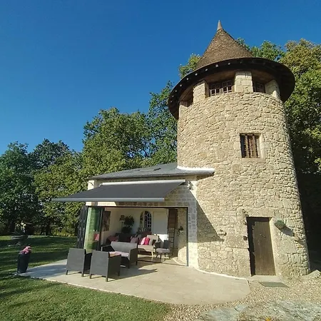Le Tour De Vigne - Windmill In Neuffons Le Puy